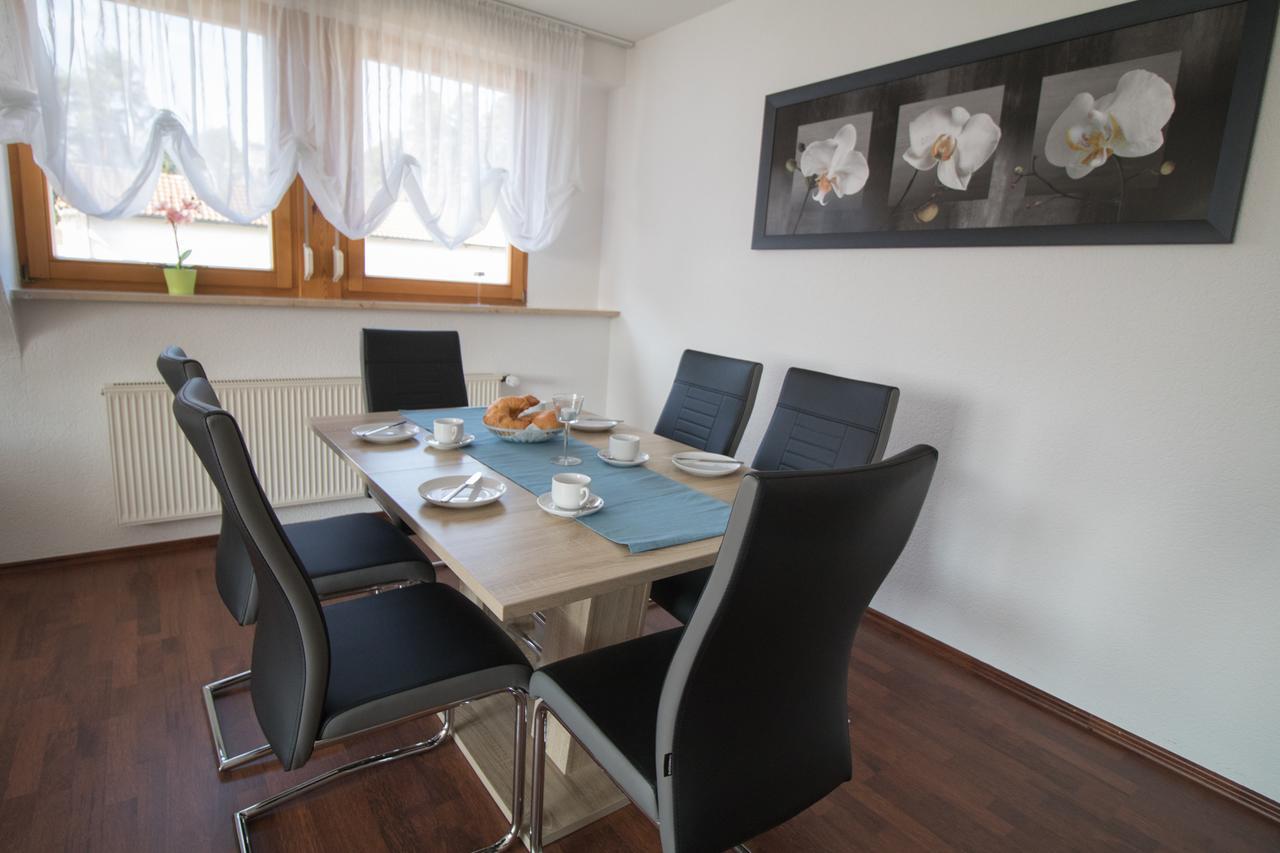 Ferienwohnung Weiher - Naehe Nuernberg / Messe Schwanstetten Eksteriør bilde