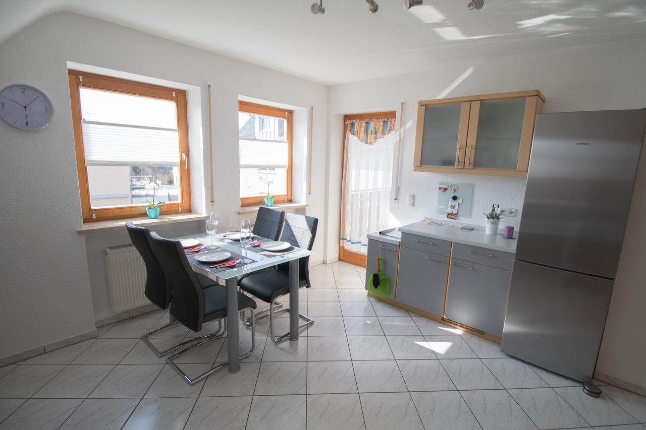 Ferienwohnung Weiher - Naehe Nuernberg / Messe Schwanstetten Eksteriør bilde